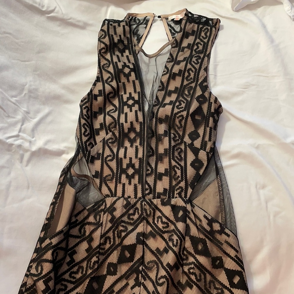 Long, sexy black stress with side cutout sides